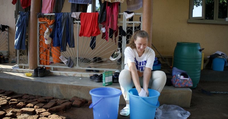 Ugandeze zand eruit wassen