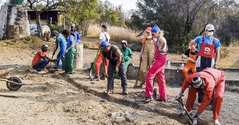 Samen hard aan de slag (archieffoto)