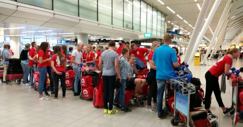 Het vertrek op Schiphol