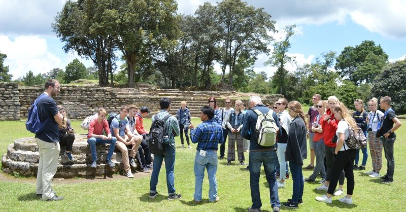 Bezoek aan de Maya ruïnes