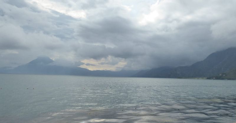 Het meer van Panajachel