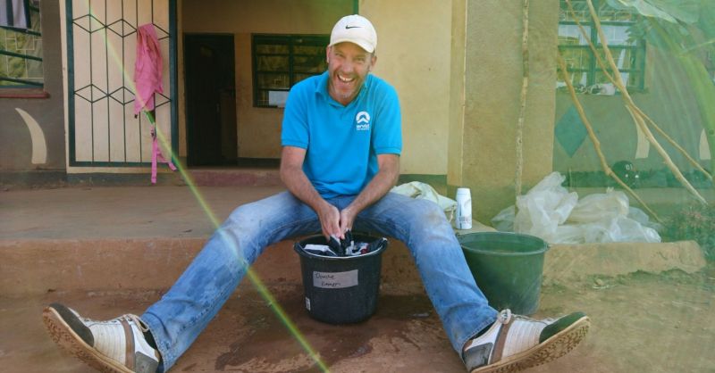 Bouwleider Volkert lekker aan het wassen