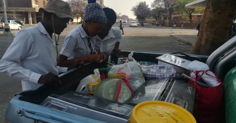 Students preparing for their practicals