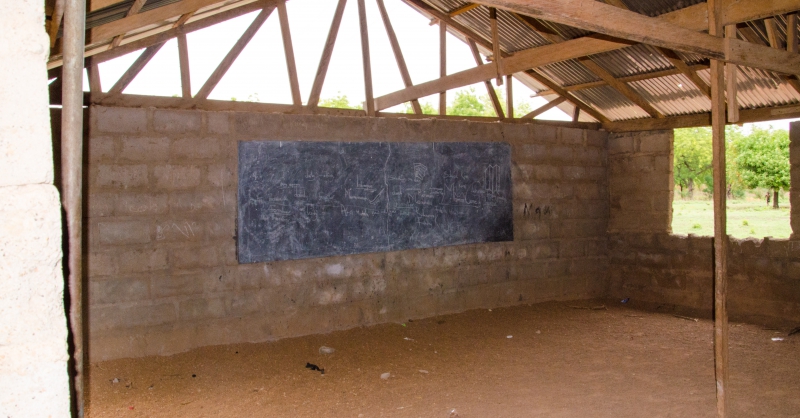 Schoolgebouw in aanbouw