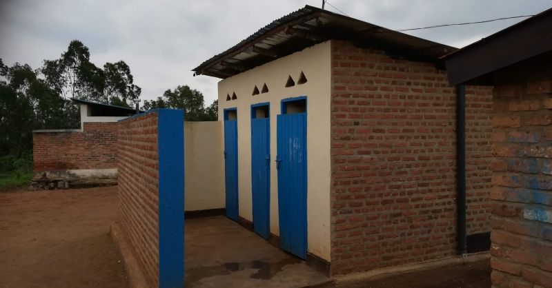 De latrines