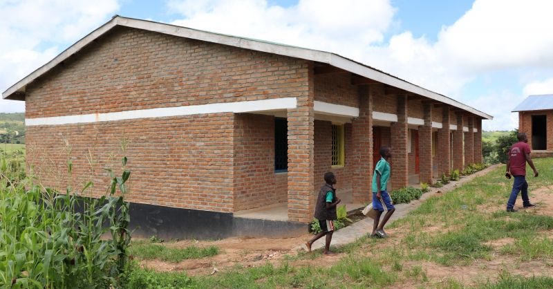 Klaslokalen gebouwd door Action Aid