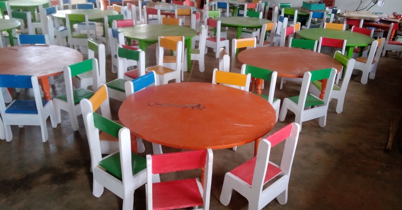 Tables and chairs 4