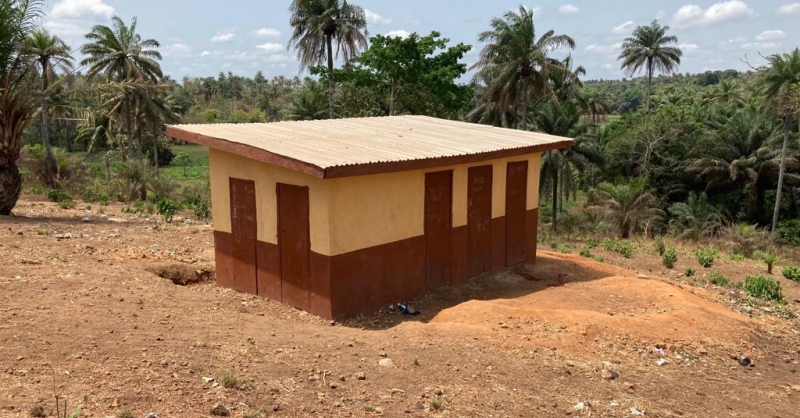 Latrines en verschoningsruimte