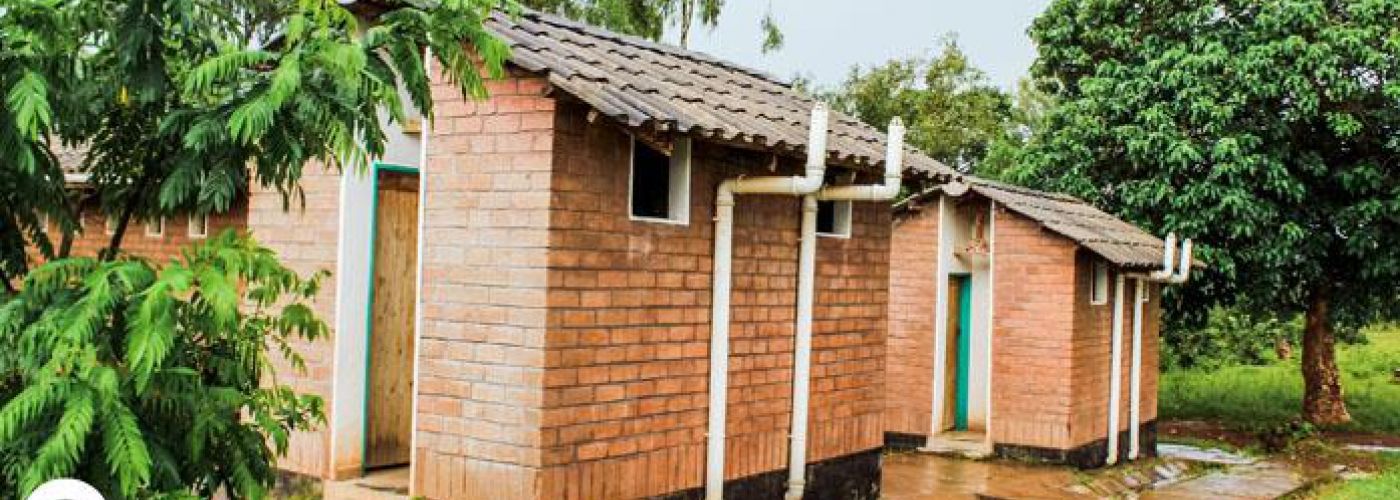 Latrines gebouwd met hulp van de EU