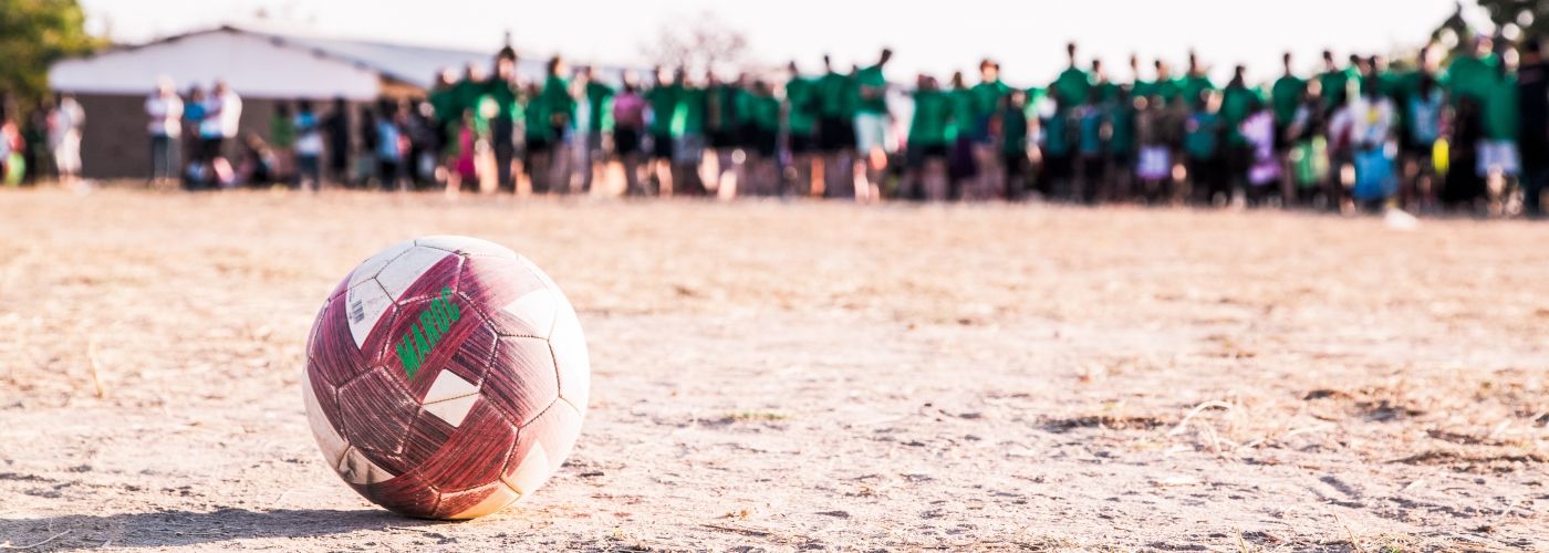 Met z'n allen voetballen