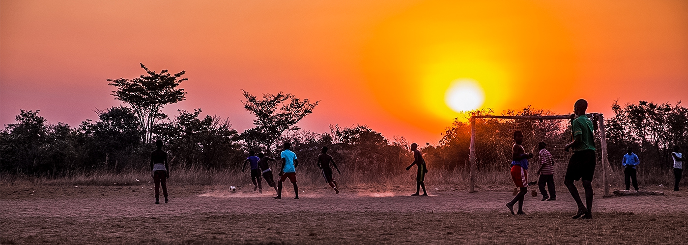 Geniet van de prachtige zonsondergang