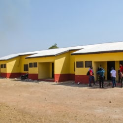 Gebouw voor gemeenschapsactiviteiten in Afrika.