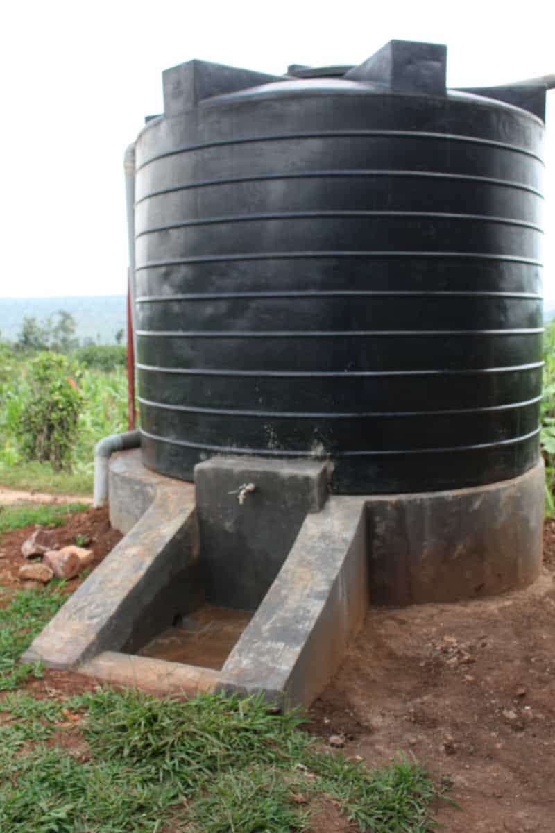 Waterreservoir voor dorpsontwikkeling in Nyarusange.